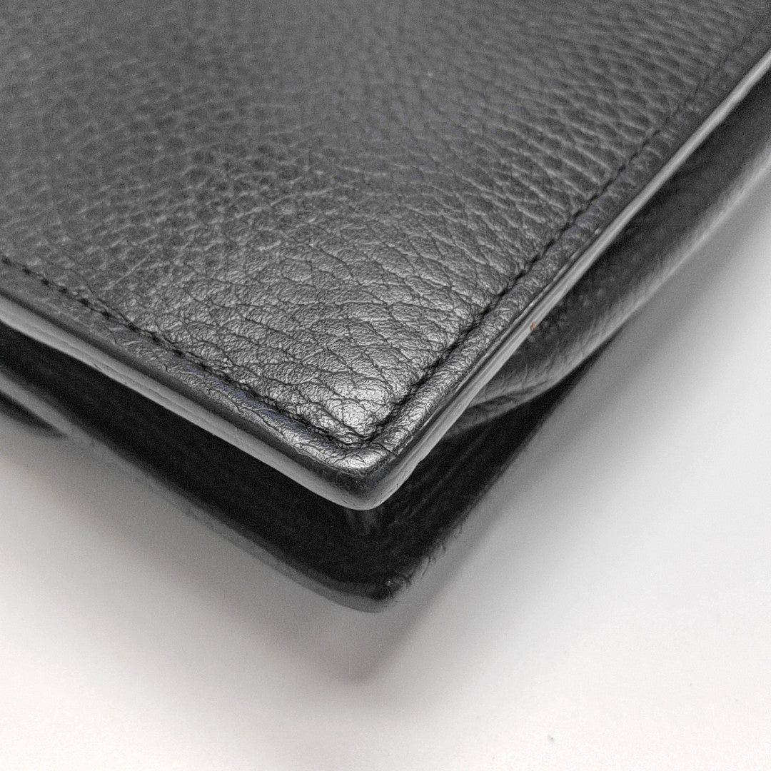 Authenticated pre-owned  Interlocking G Calfskin Black - Shoulder Bag at Looply