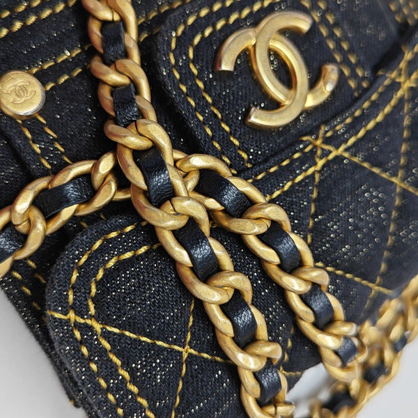 Authenticated pre-owned  CLASSIC FLAP Quilted Denim Black - Shoulder Bag at Looply