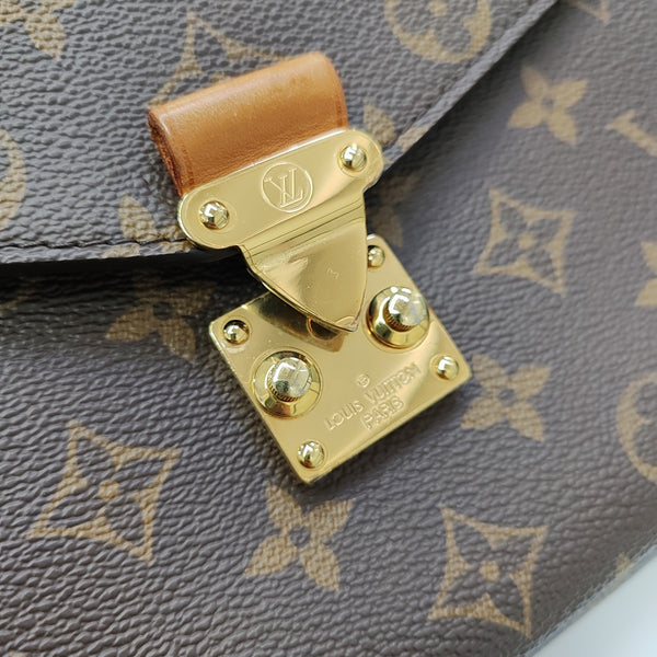 MÉTIS MM Monogram Coated Canvas Brown