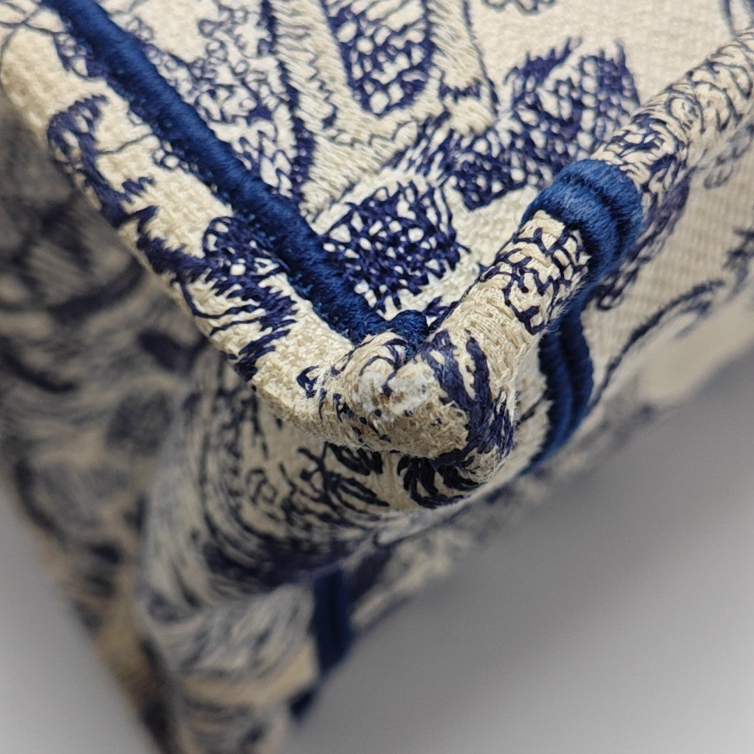 Book Tote Medium Canvas Blue