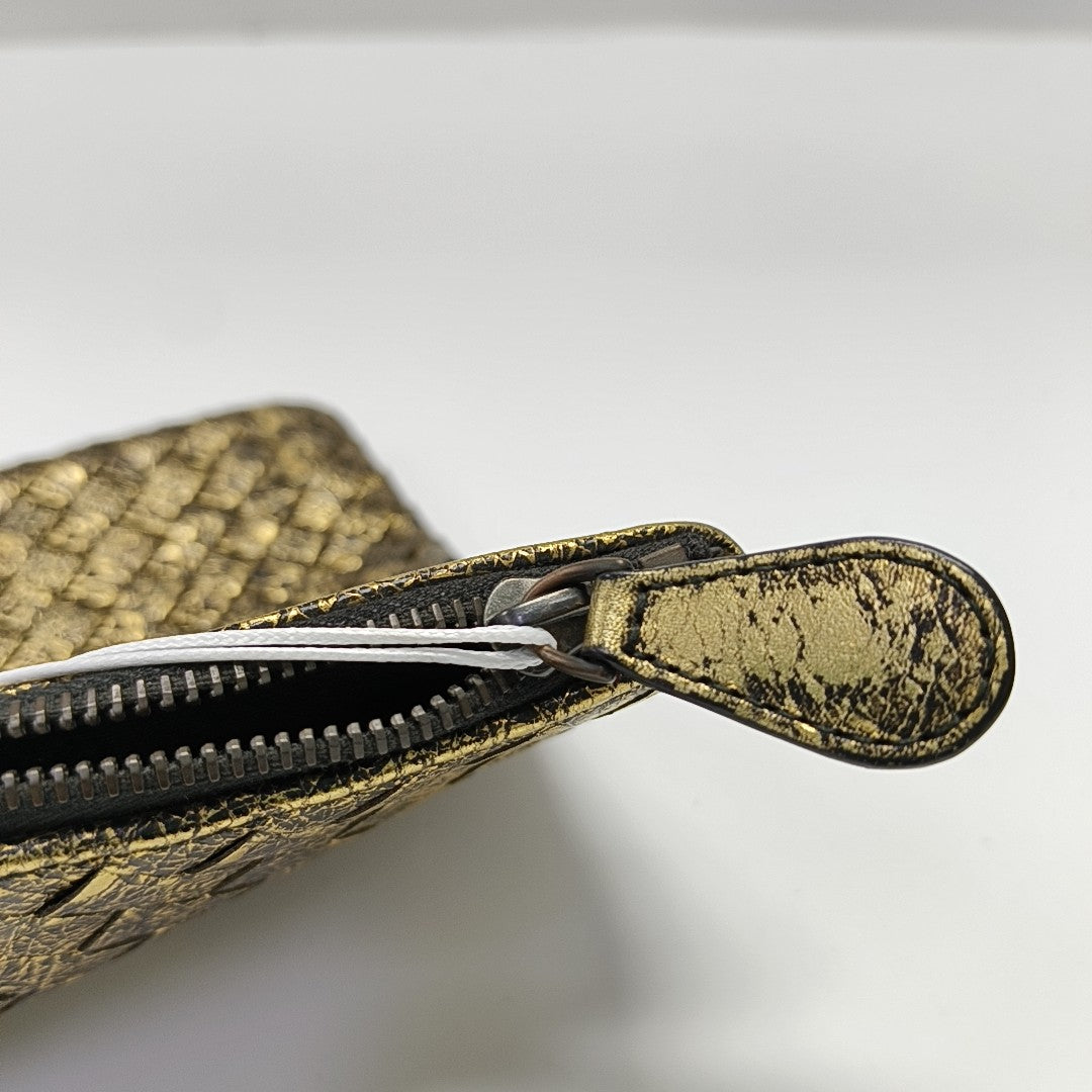 Leather Gold
