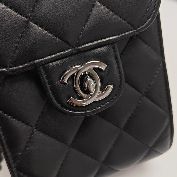 Quilted Lambskin Shoulder Bag Black
