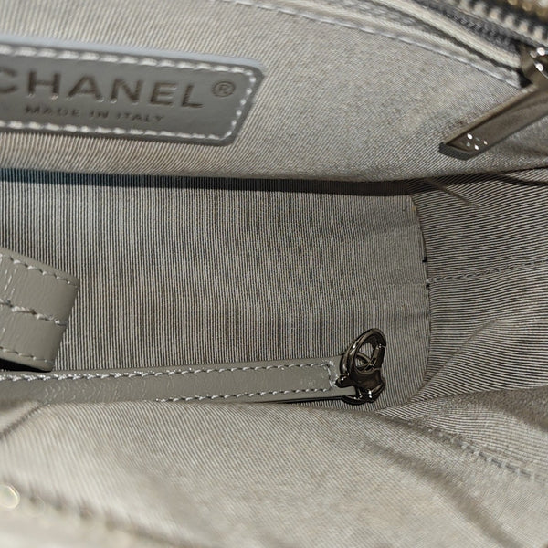 GABRIELLE Small Chevron Calfskin Gray