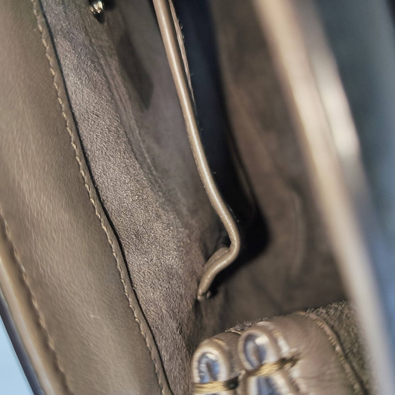 Lady Lock Calfskin Gray