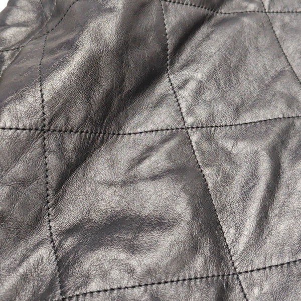 CHANEL 22 Large Quilted Calfskin Black