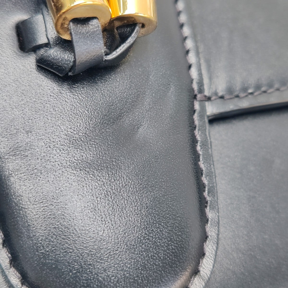 TASSELS Calfskin Black