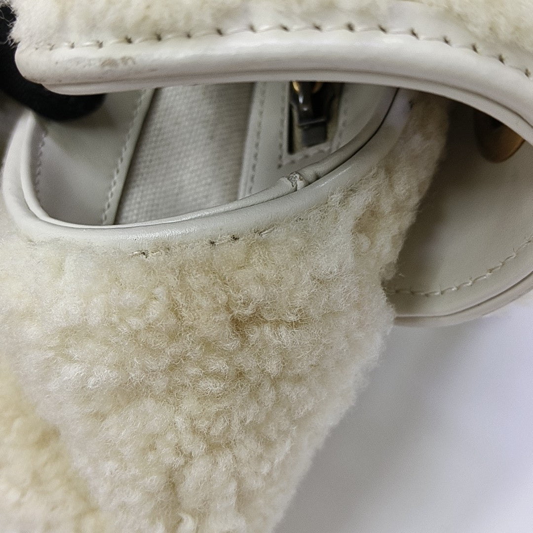 GG Marmont Medium Quilted Sheepskin Beige