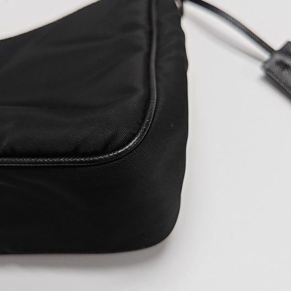 Re-Edition2005 Mini Nylon Black