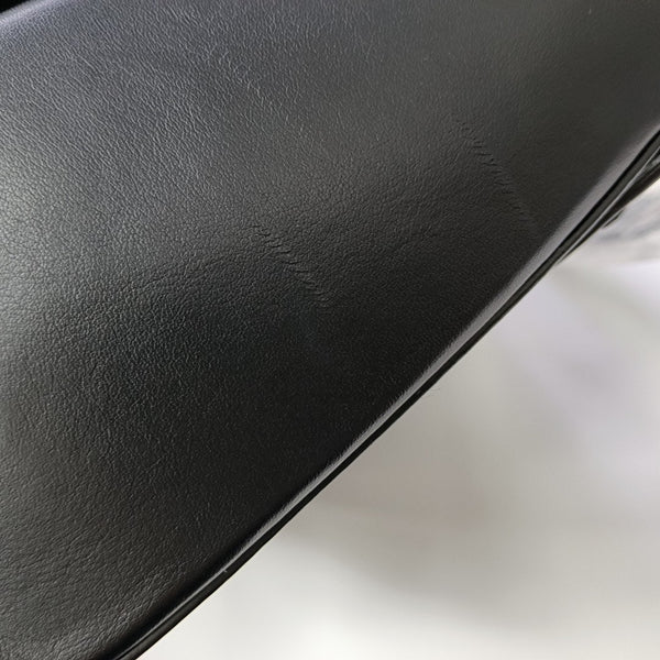 TWIST MM Calfskin Black