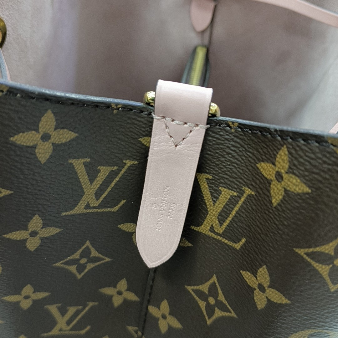 NÉONOÉ MM Monogram Coated Canvas Brown