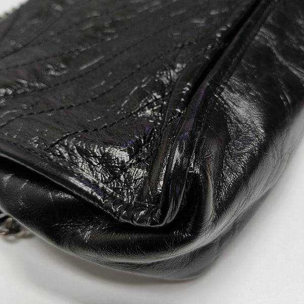 NIKI Medium Chevron Calfskin Black