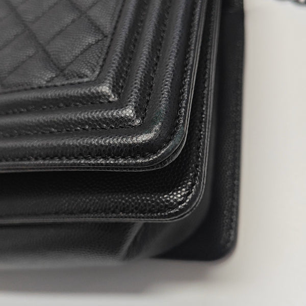 BOY CHANEL Medium Quilted Calfskin Black