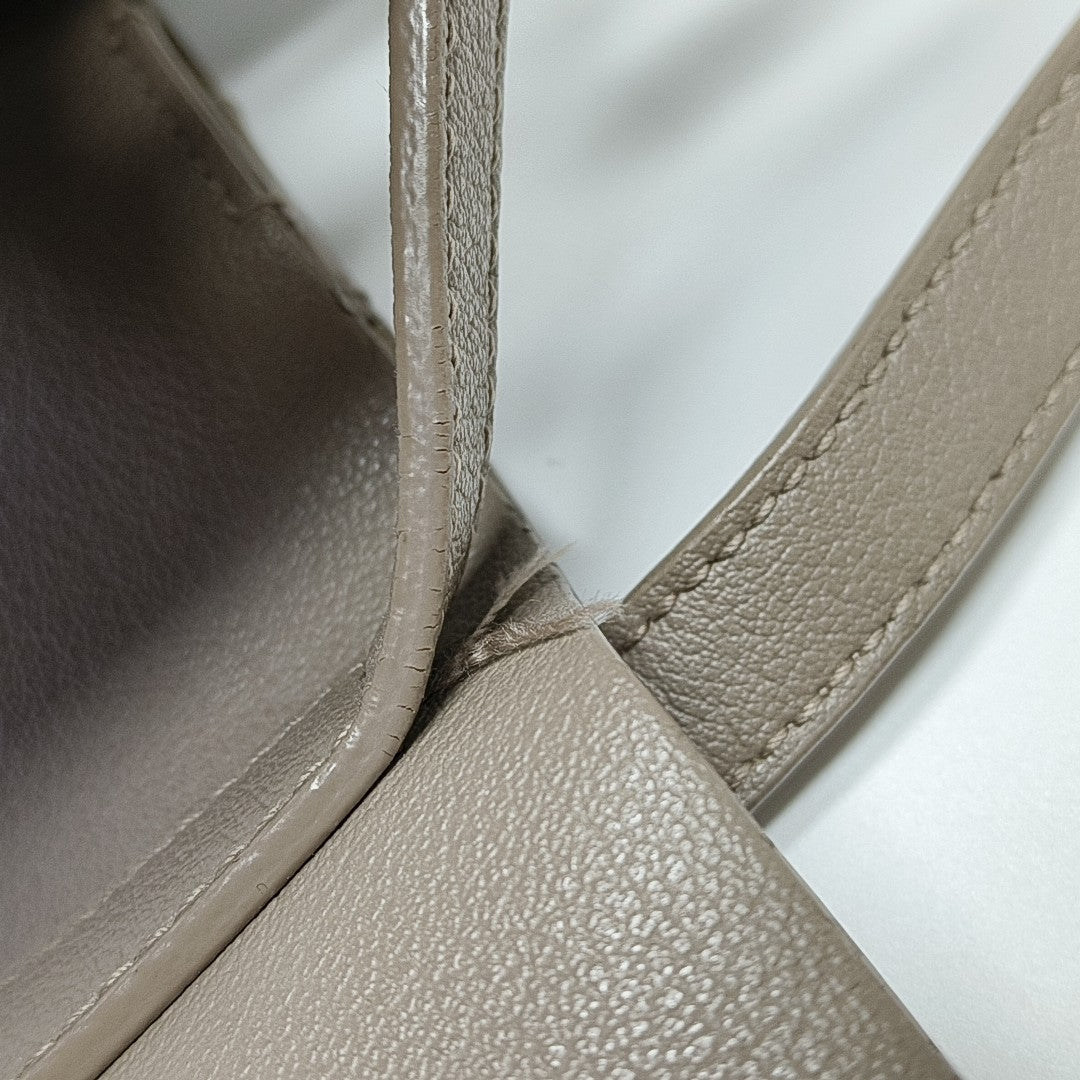 SHOPPING BAG Calfskin Brown