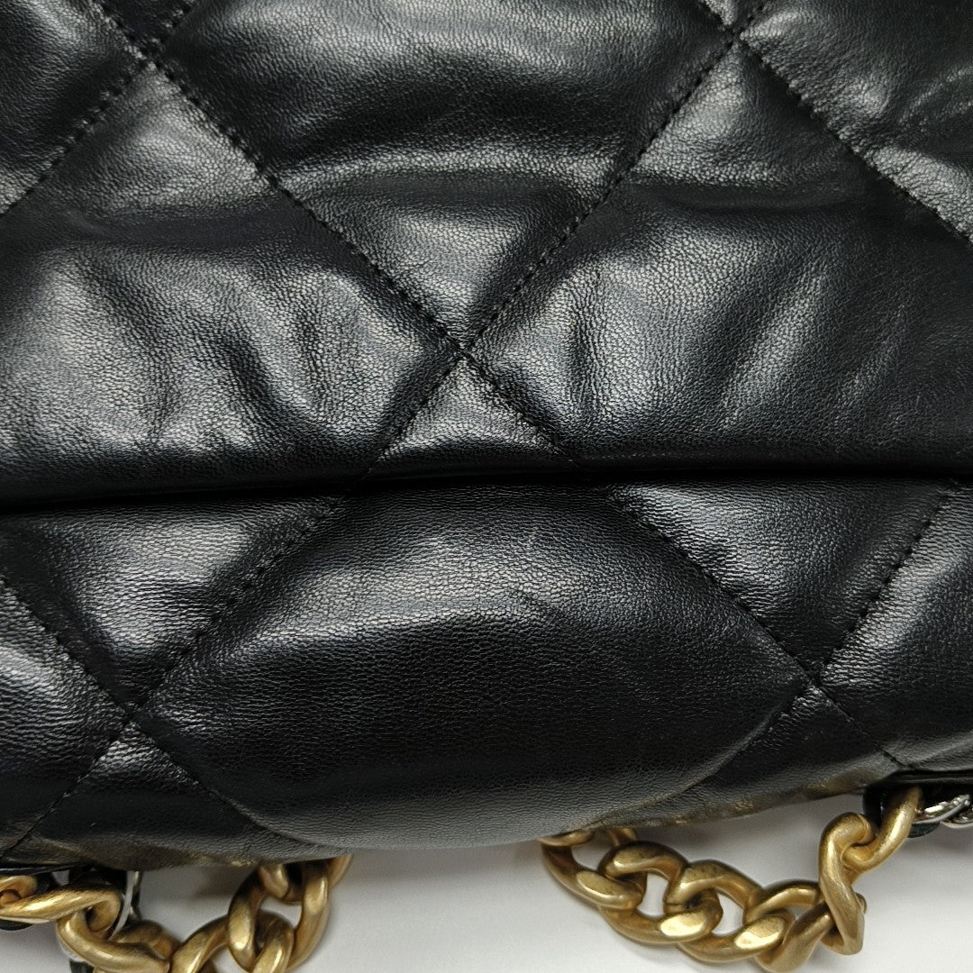 CHANEL 19 Small Quilted Lambskin Black