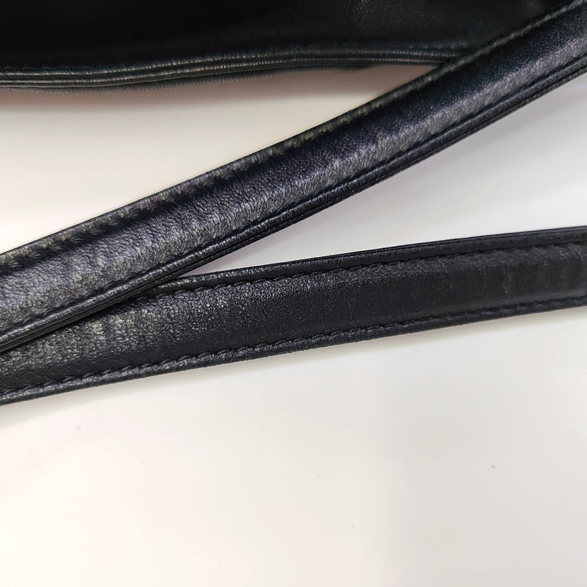 Authenticated pre-owned  Flamenco Lambskin Black - Shoulder Bag at Looply