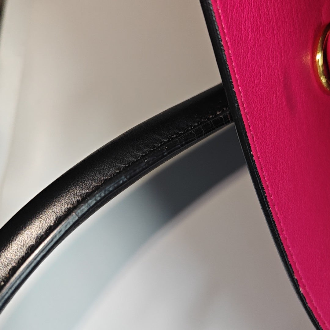 SAC DE JOUR Calfskin Black