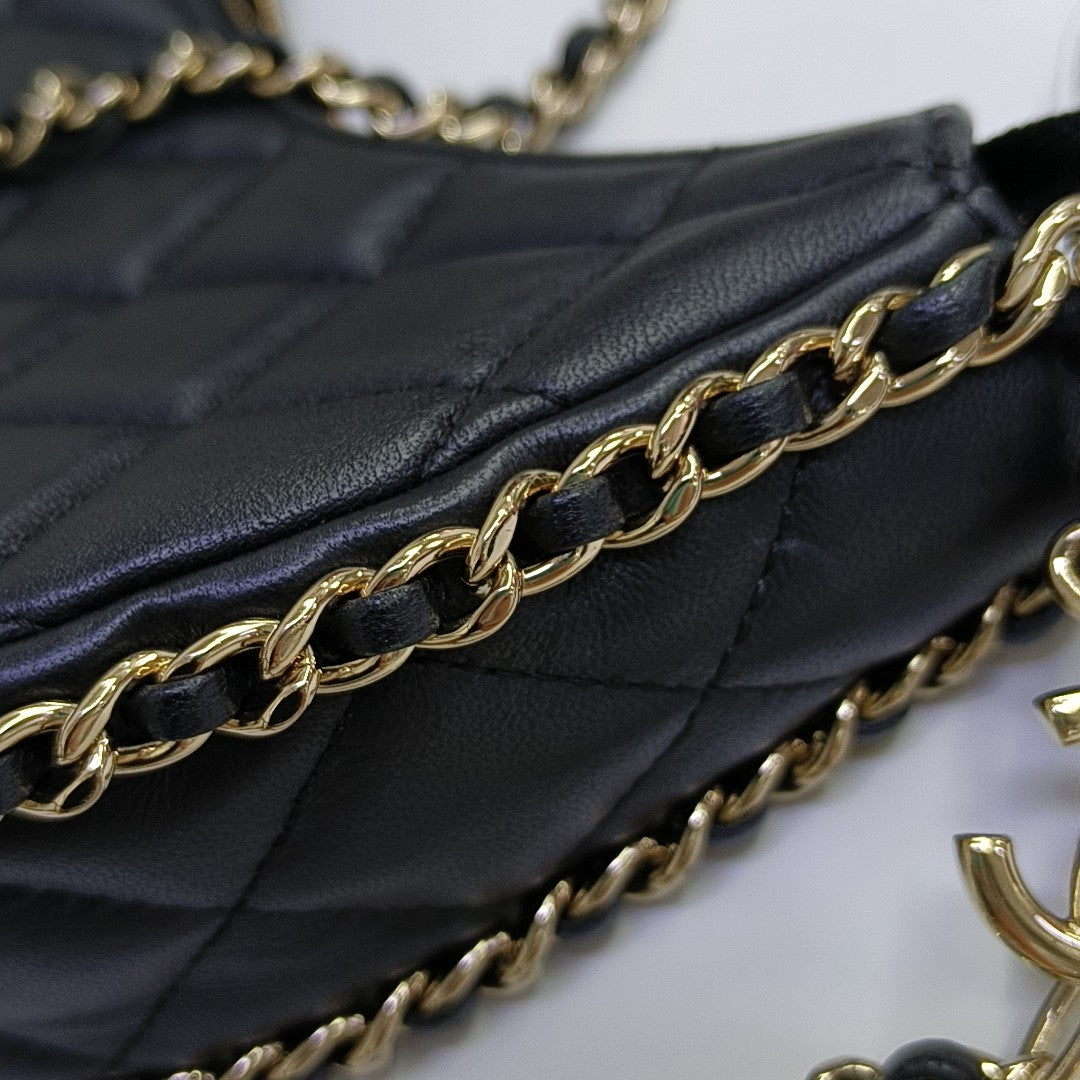 Quilted Lambskin Shoulder Bag Black