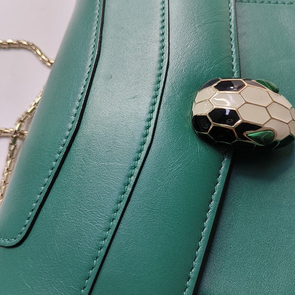 SERPENTI FOREVER Medium Calfskin Green