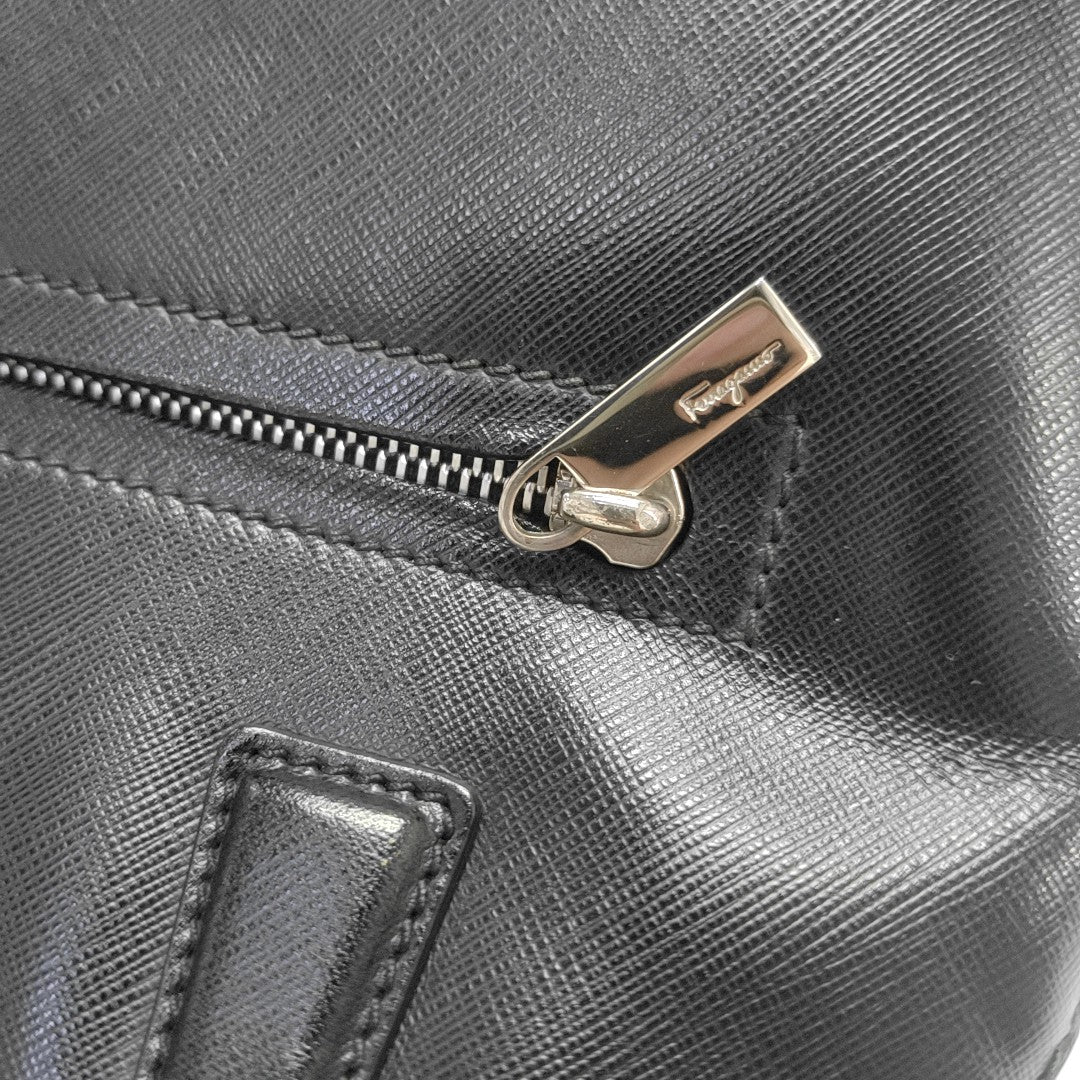 Darina Calfskin Black