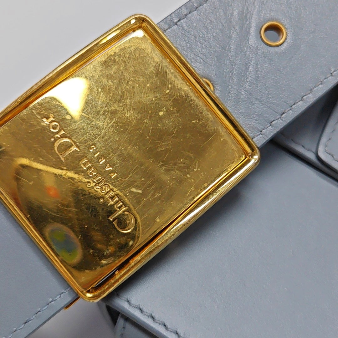 Authenticated pre-owned  30 Montaigne Calfskin Blue - Shoulder Bag at Looply