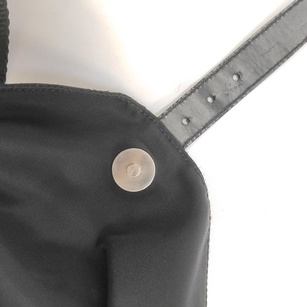 Vela Small Nylon Black