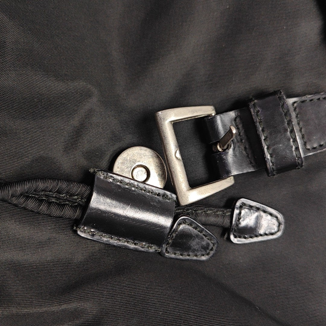 Vela Nylon Black