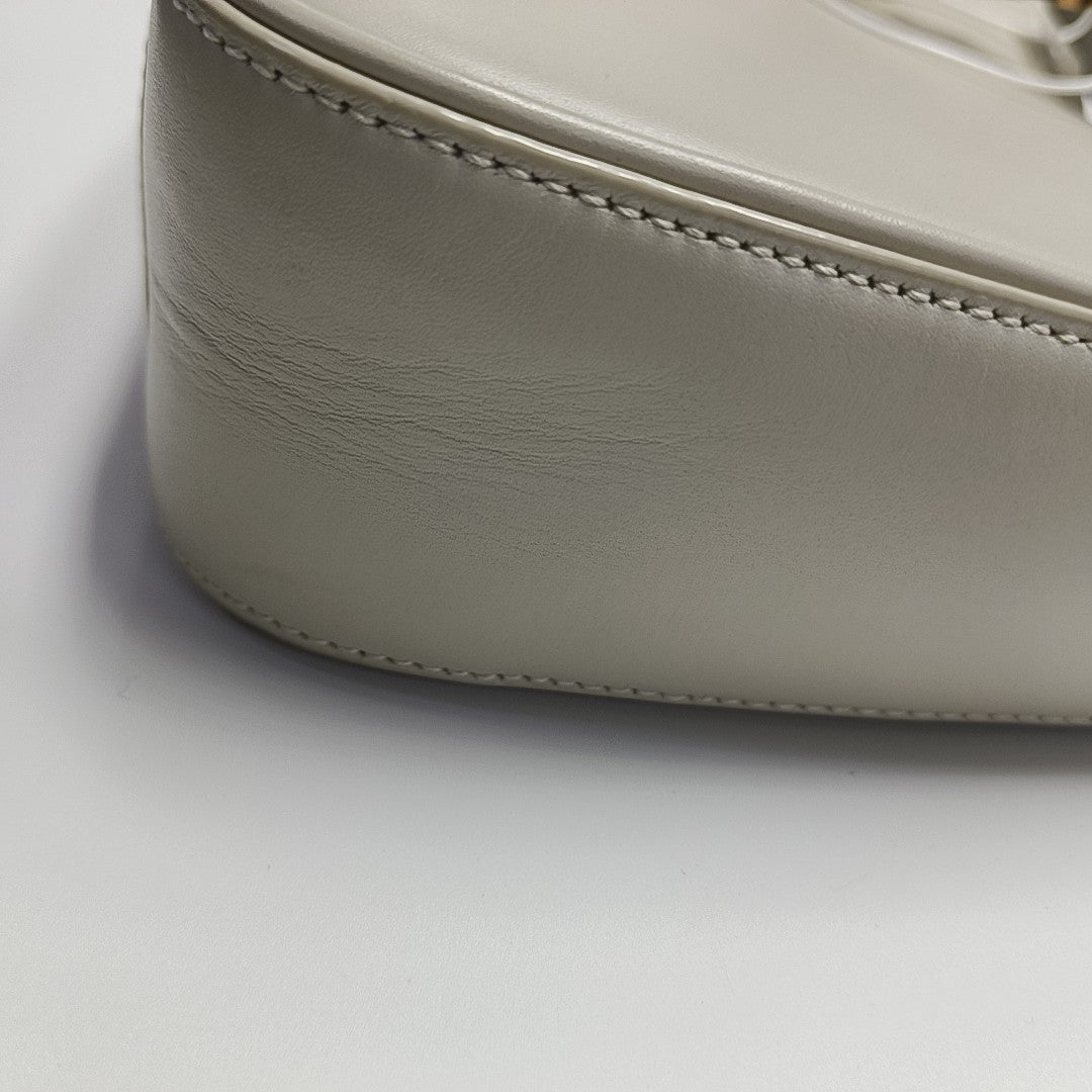 LE 5 À 7 Small Calfskin White