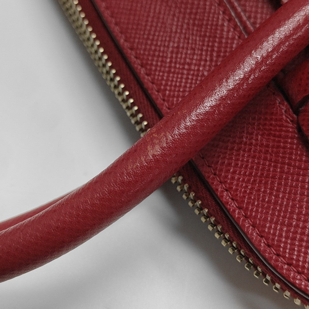 Calfskin Shoulder Bag Red
