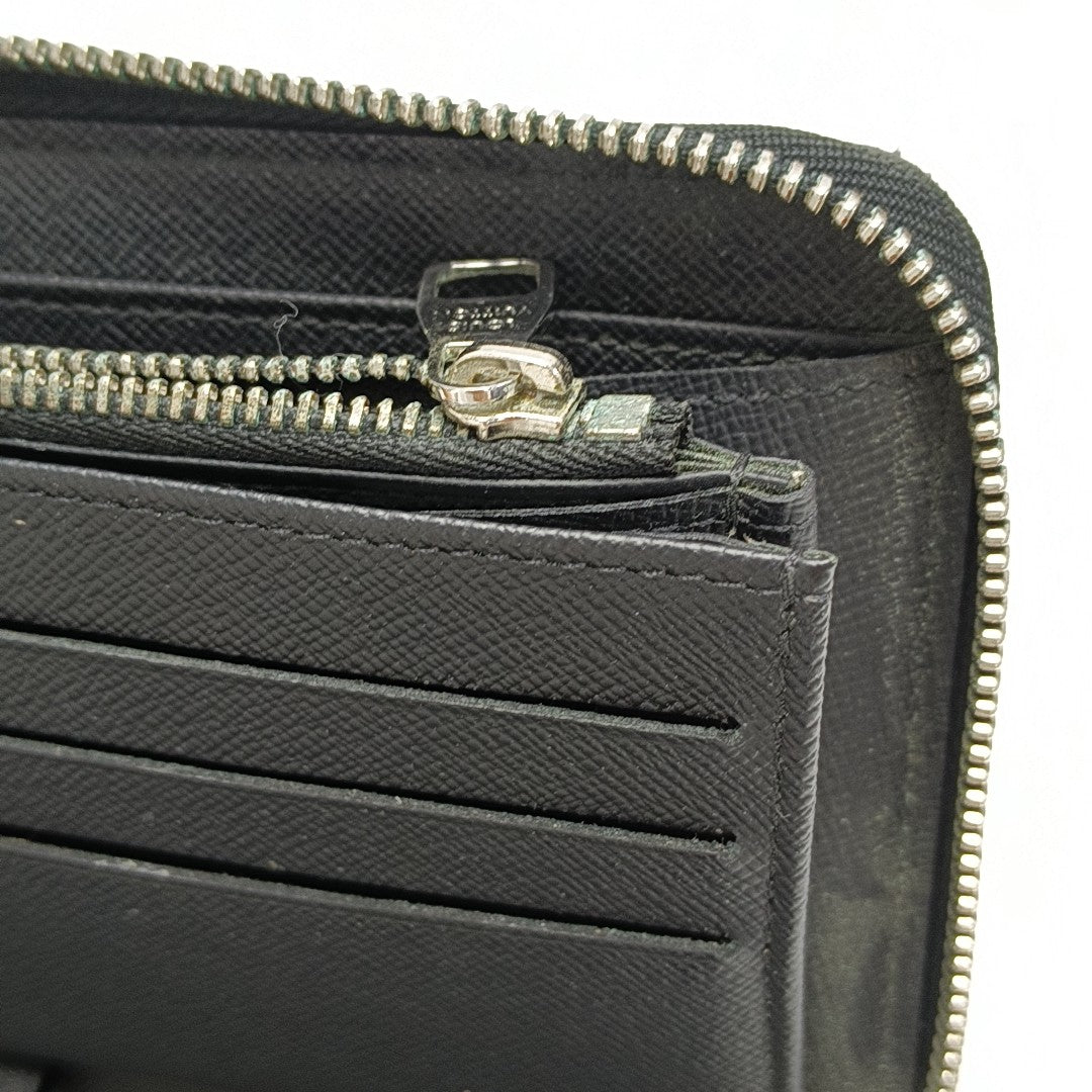 ZIPPY Damier Graphite Coated Canvas Gray Wallet