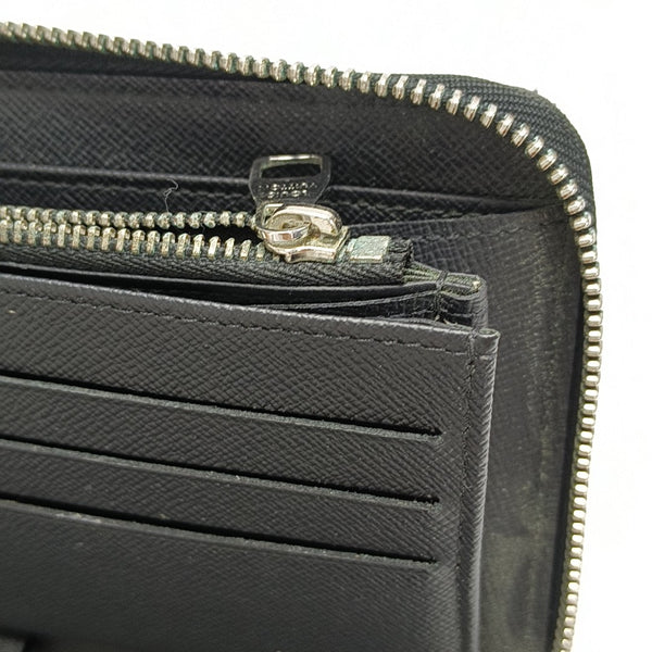 ZIPPY Damier Graphite Coated Canvas Gray Wallet
