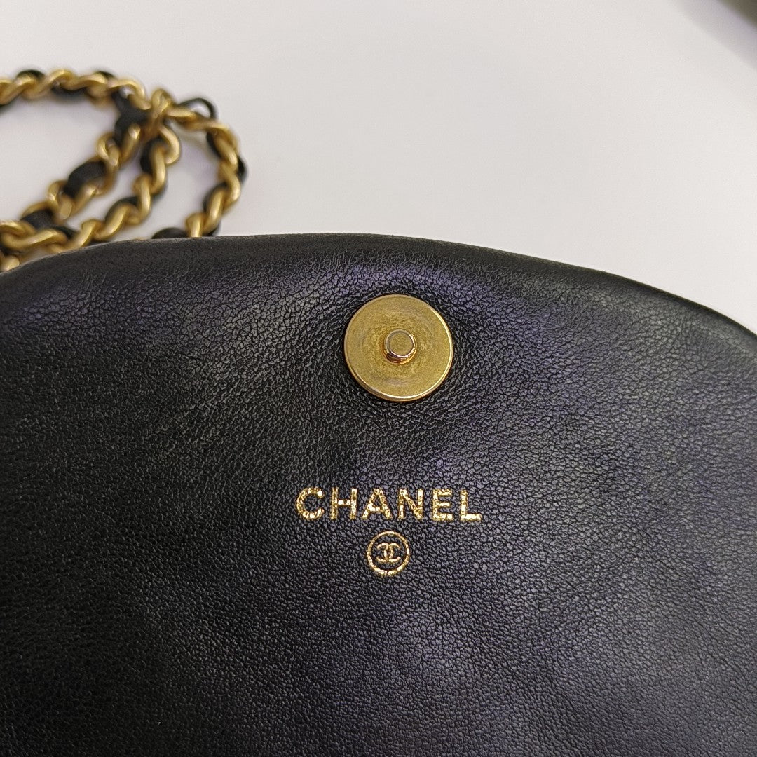 Quilted Lambskin Shoulder Bag Black