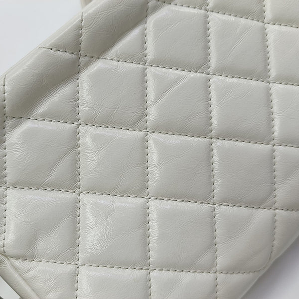 CLASSIC FLAP Mini Quilted Calfskin White