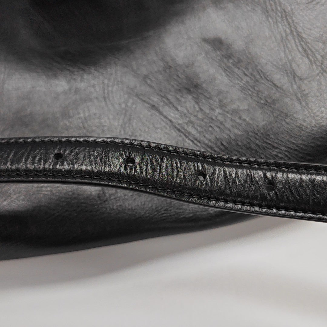 Crush Medium Calfskin Black