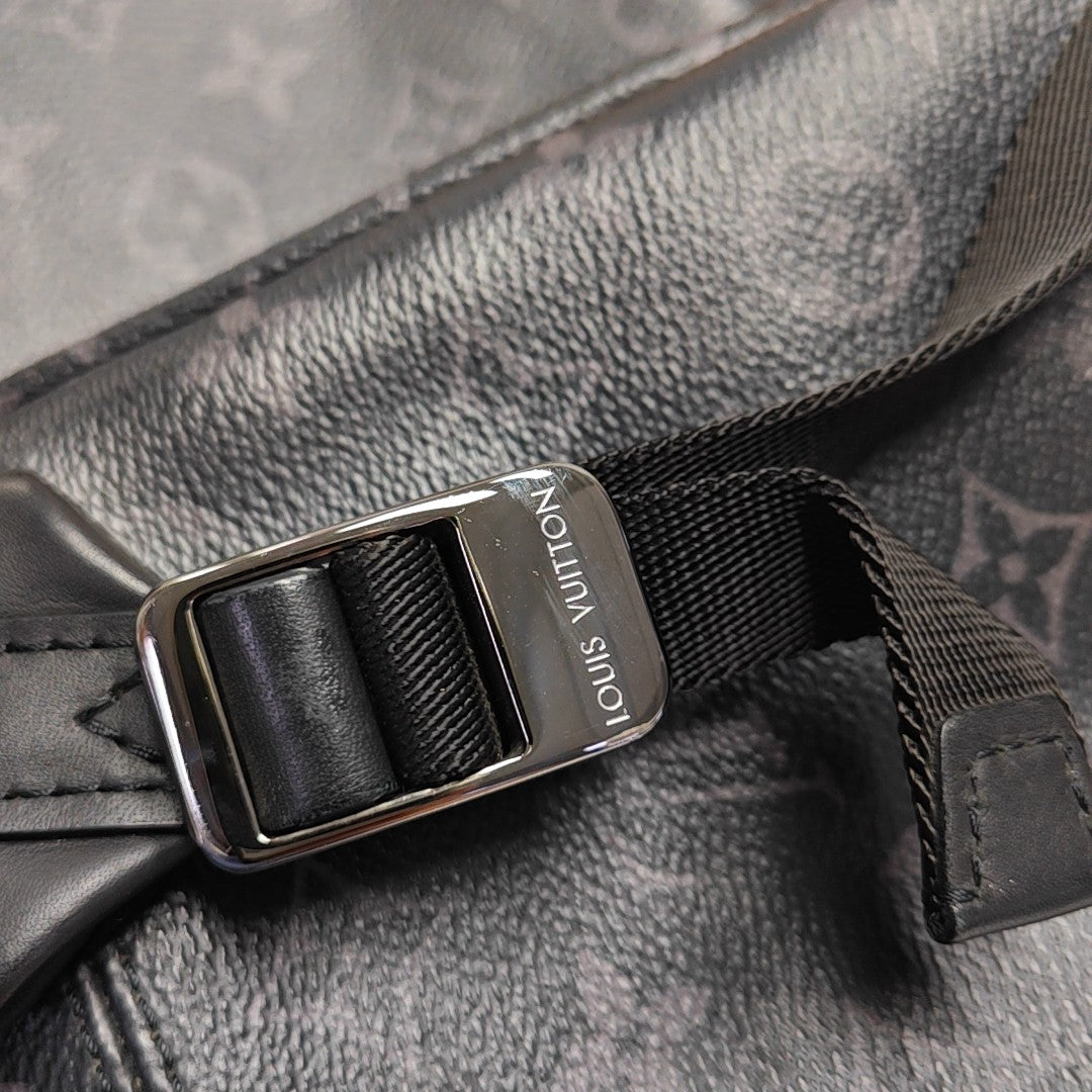 DISCOVERY PM Monogram Coated Canvas Black