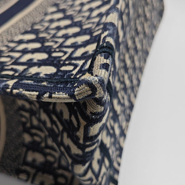 Book Tote Medium Oblique Canvas Blue