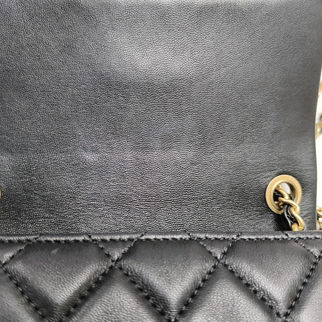 CLASSIC FLAP Mini Quilted Lambskin Black