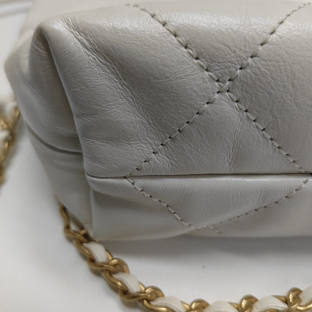 CHANEL 22 Mini Quilted Calfskin White