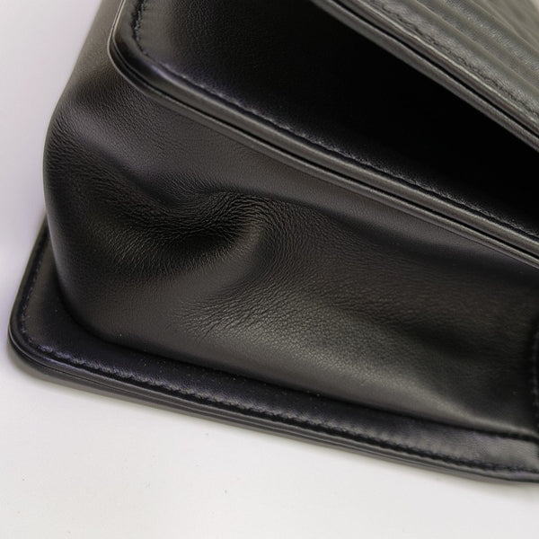 BOY CHANEL Medium Quilted Calfskin Black