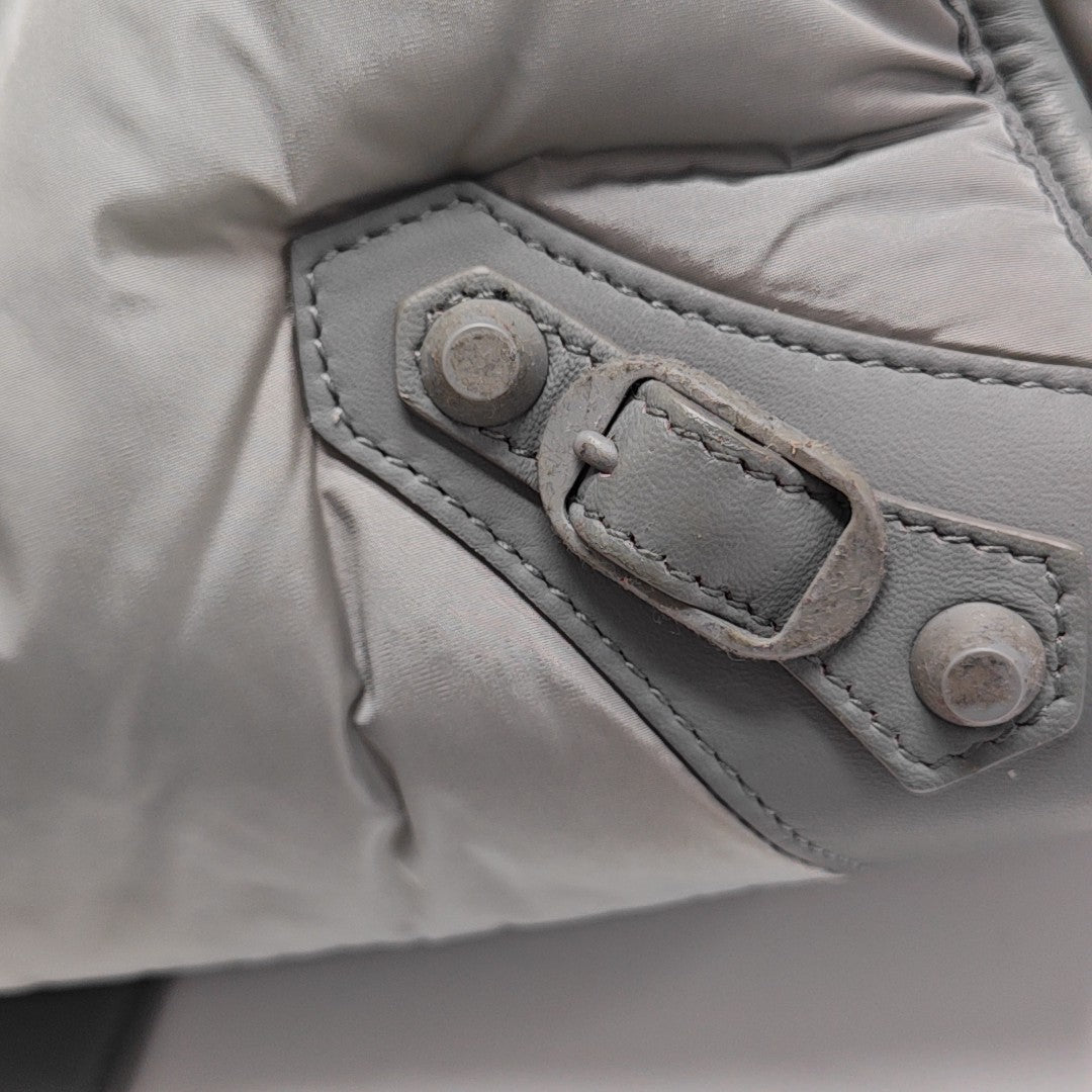 Classic Metallic Edge City Medium Nylon Gray