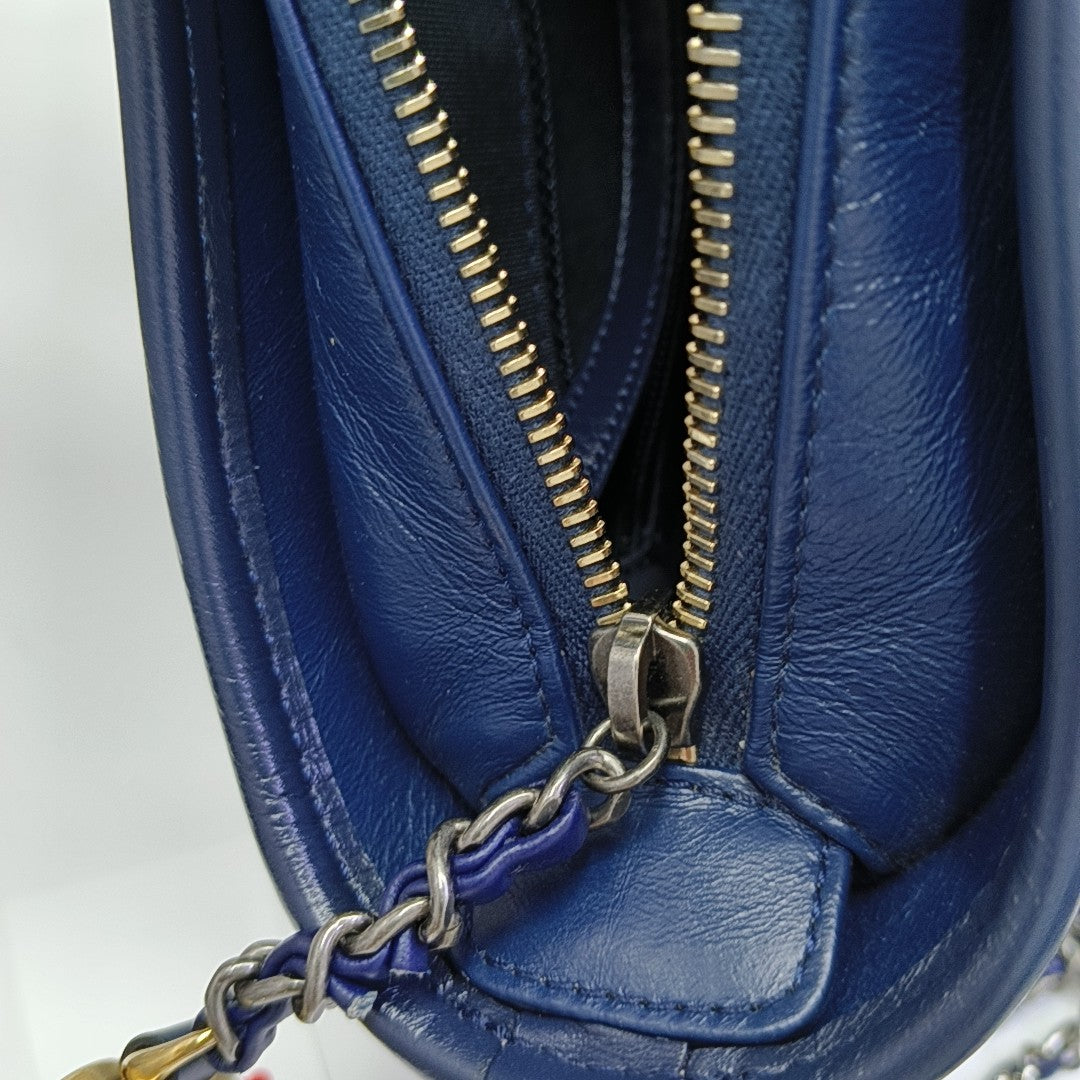 GABRIELLE Small Quilted Calfskin Blue