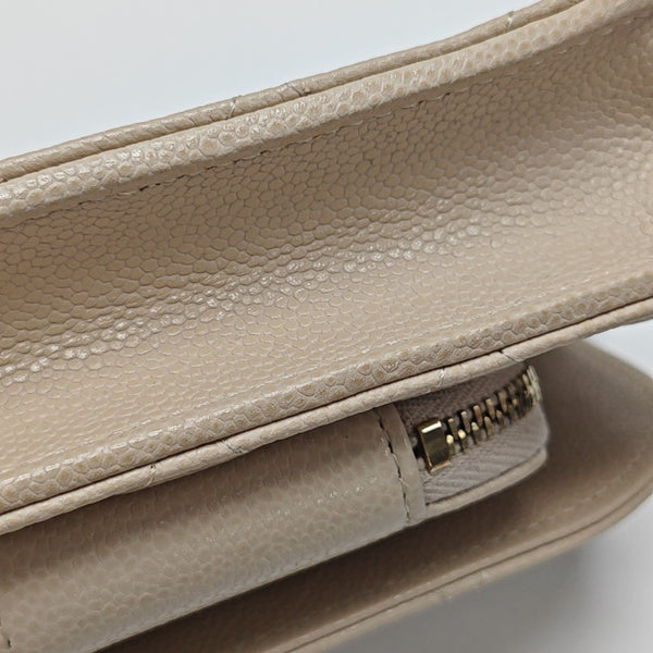 BUSINESS AFFINITY Quilted Grained Calfskin White