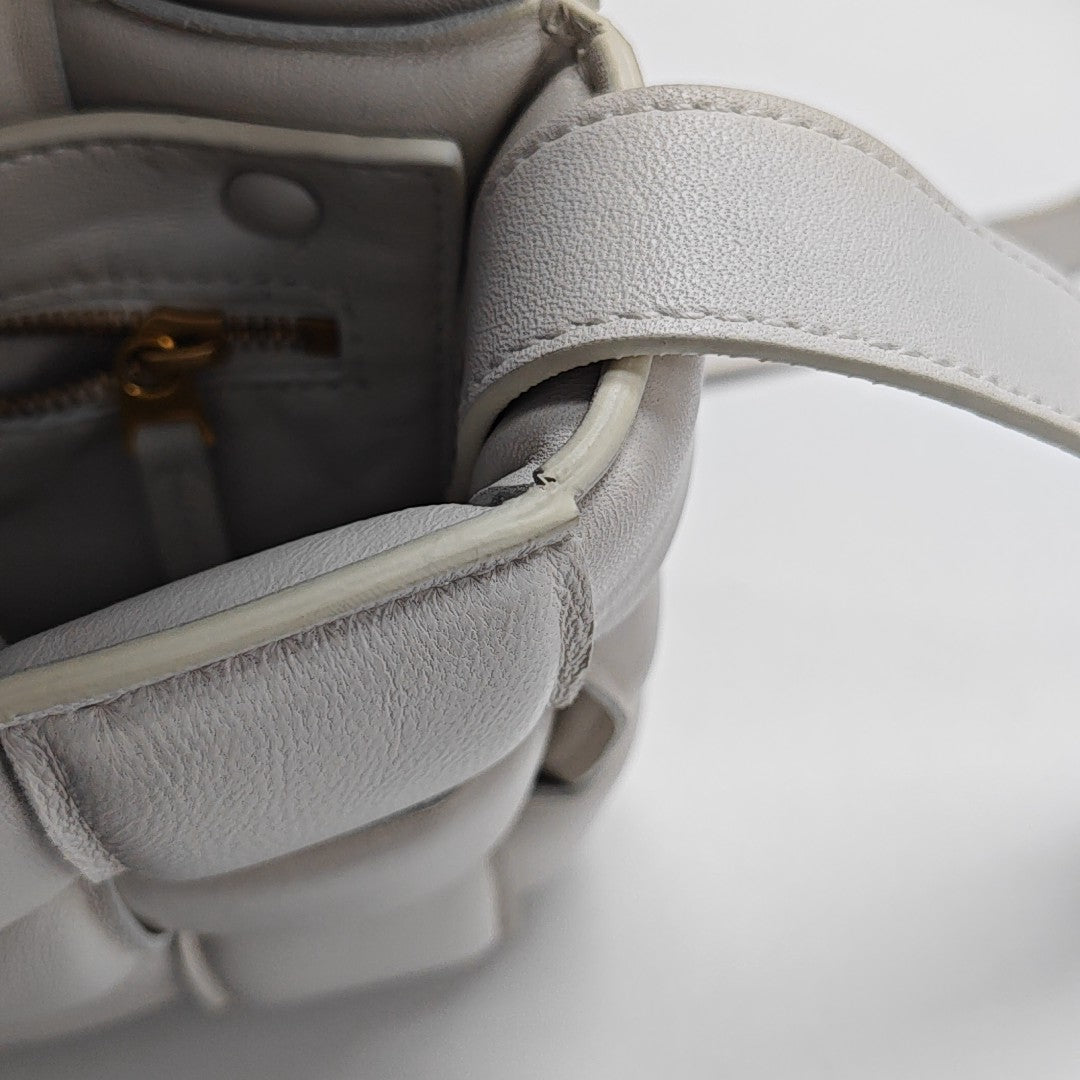 Cassette Medium Lambskin White