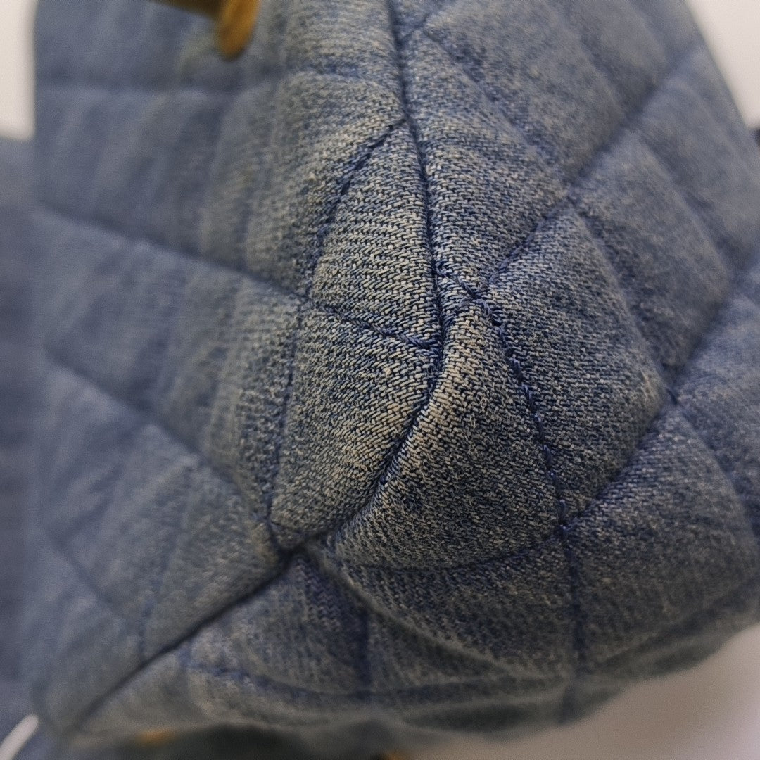 CLASSIC FLAP Mini Quilted Denim Blue