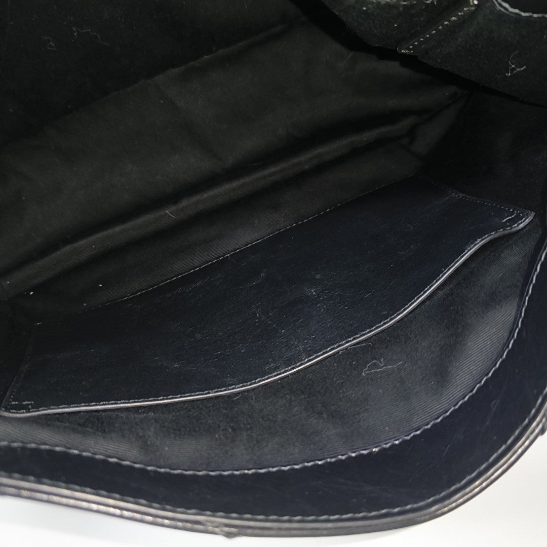 NIKI Large Chevron Calfskin Black
