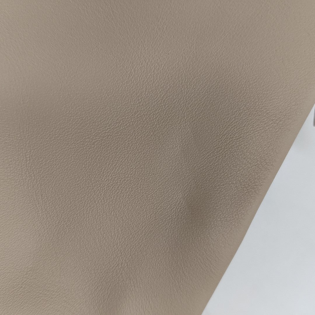 Roy Calfskin Beige