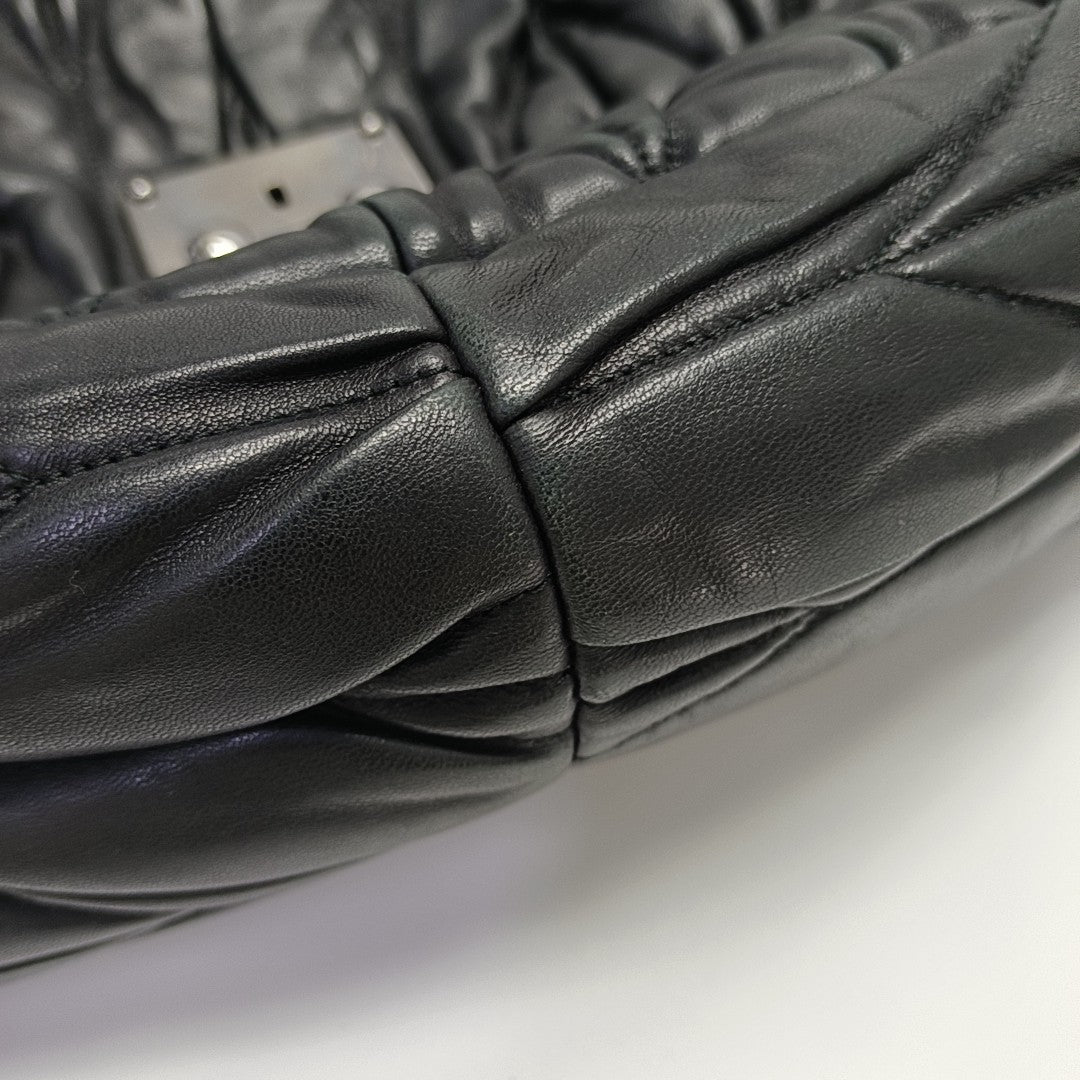 Miu Coffer Quilted Lambskin Black