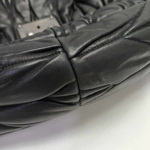 Miu Coffer Quilted Lambskin Black