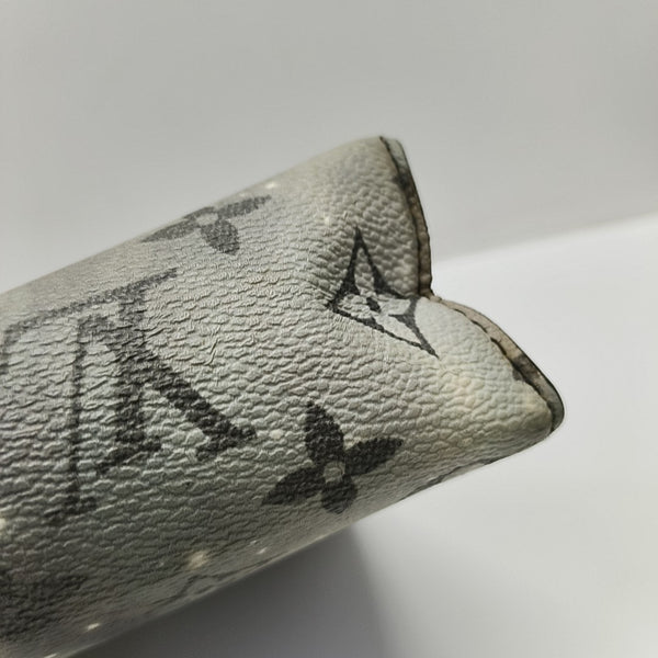 Pochette Voyag MM Monogram Coated Canvas Gray