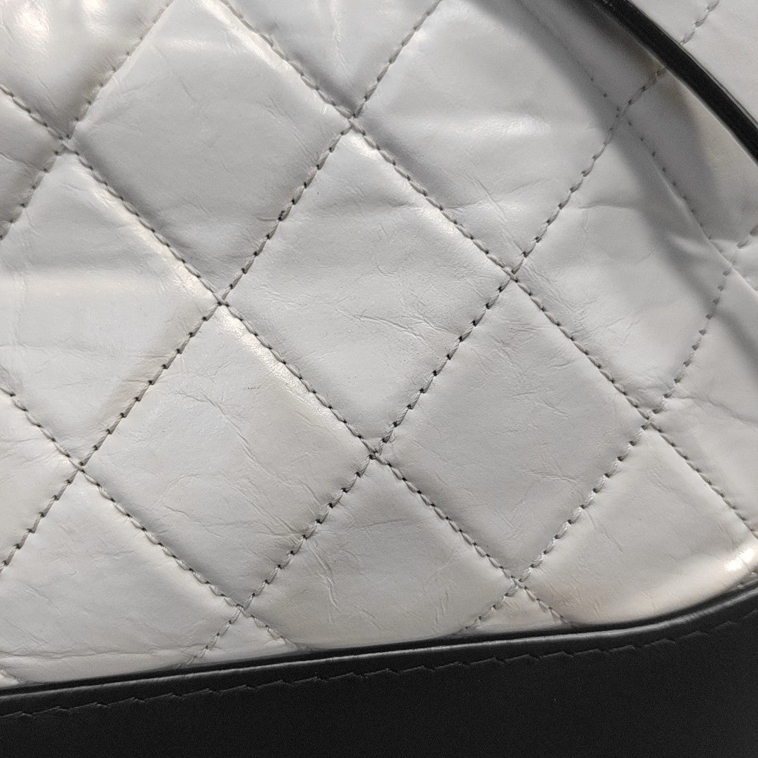 GABRIELLE Small Quilted Calfskin White