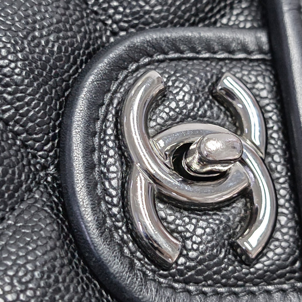 CLASSIC FLAP Jumbo Quilted Grained Calfskin Black